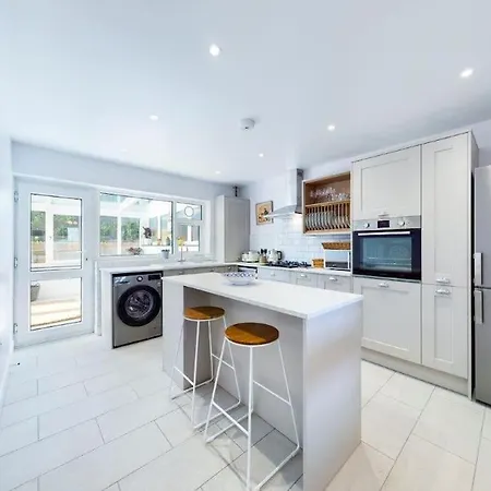 Broadstairs Beach Bungalow. Dogs Welcome! Exterior photo