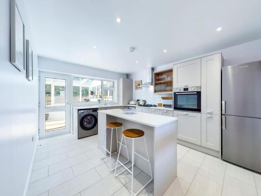 Holiday home Bungalow. Dogs Welcome! Broadstairs