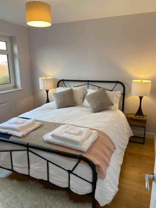 Bungalow. Dogs Welcome! Holiday home